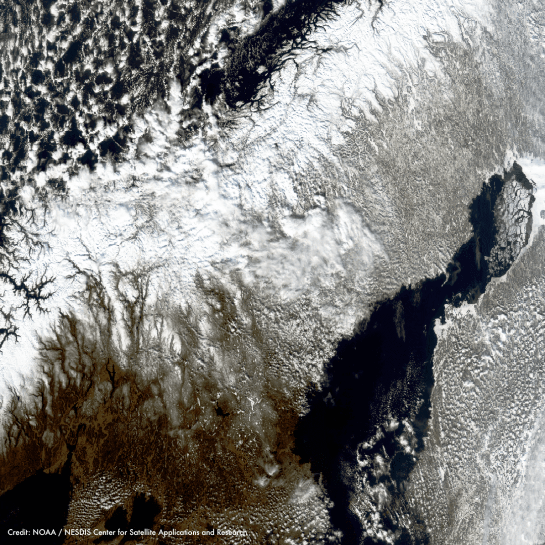 SVM02-SVM04-SVM05_20120403_1113_1119_Sweden_Norway-cropped